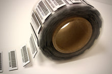 Load image into Gallery viewer, 100 QTY - Metal Mount RFID Tags - 2.75&quot; x .75&quot;
